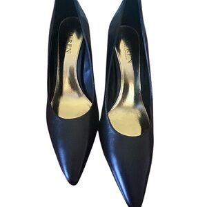 Lauren Ralph Lauren Black Pointed Leather Heels with Gold Insole NEW Never worn